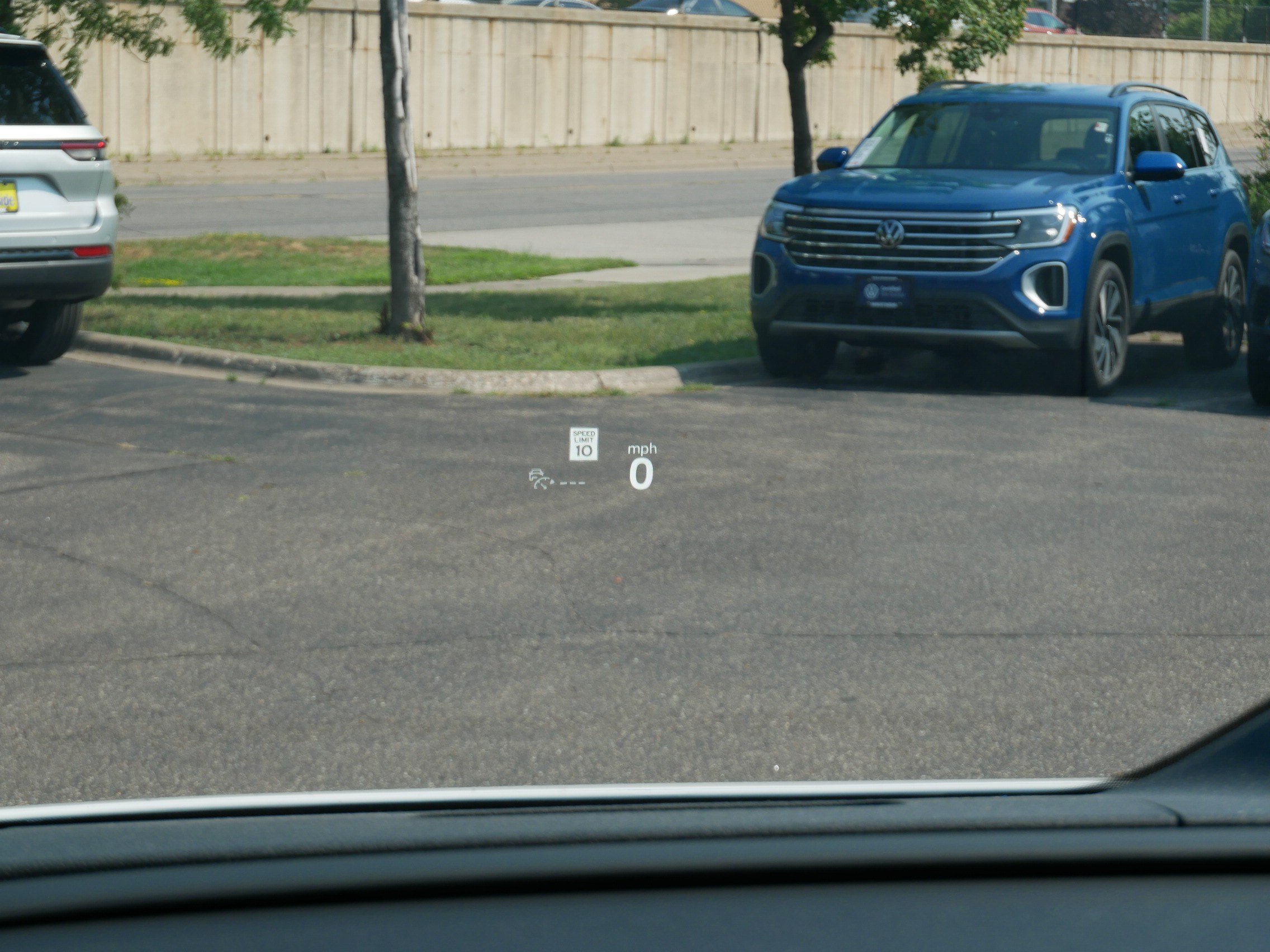 Certified 2025 Volkswagen ID. Buzz Pro S Plus RWD image 33