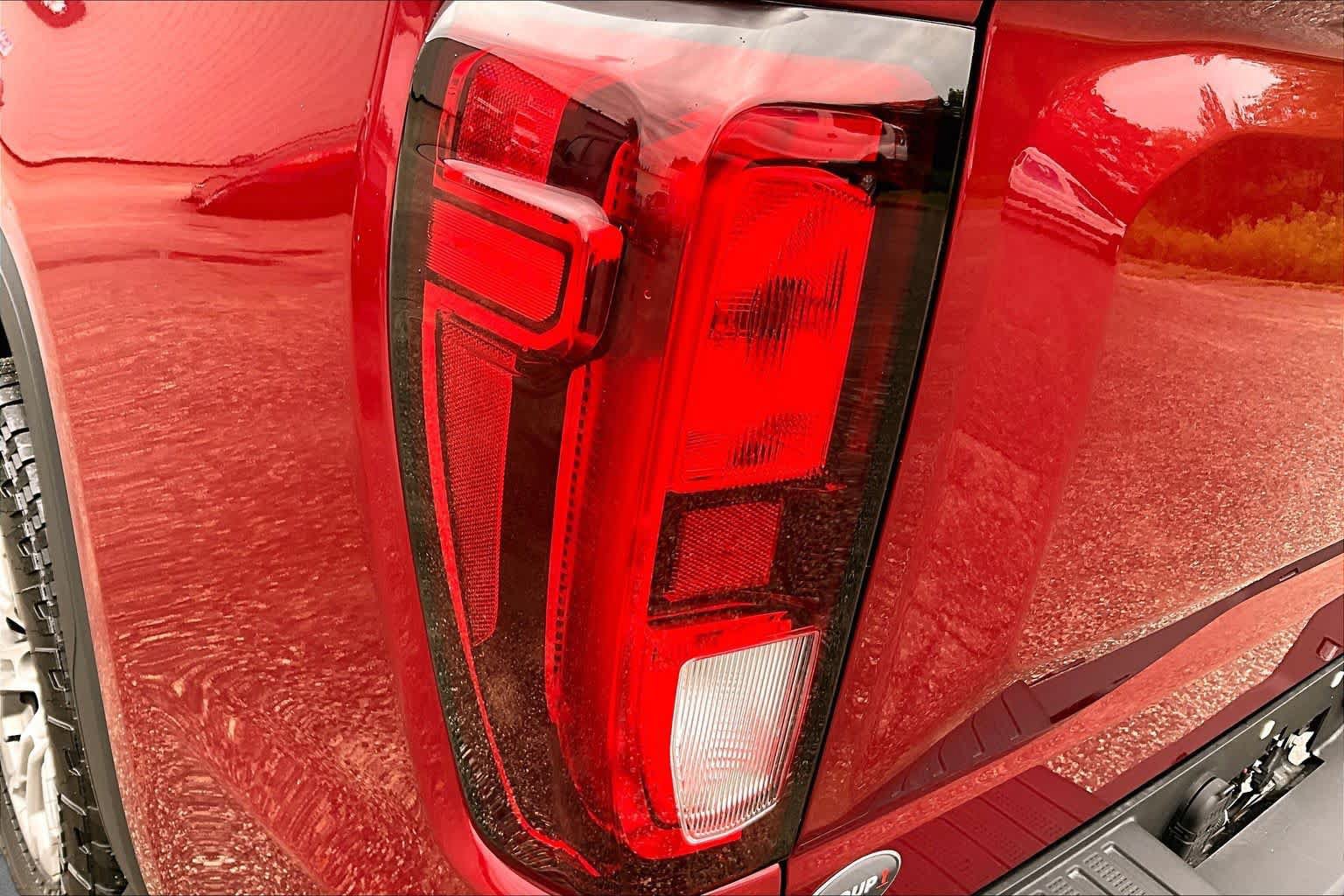 Used 2020 GMC Sierra 1500 SLE w/ SLE Value Package AWD/4WD image 28