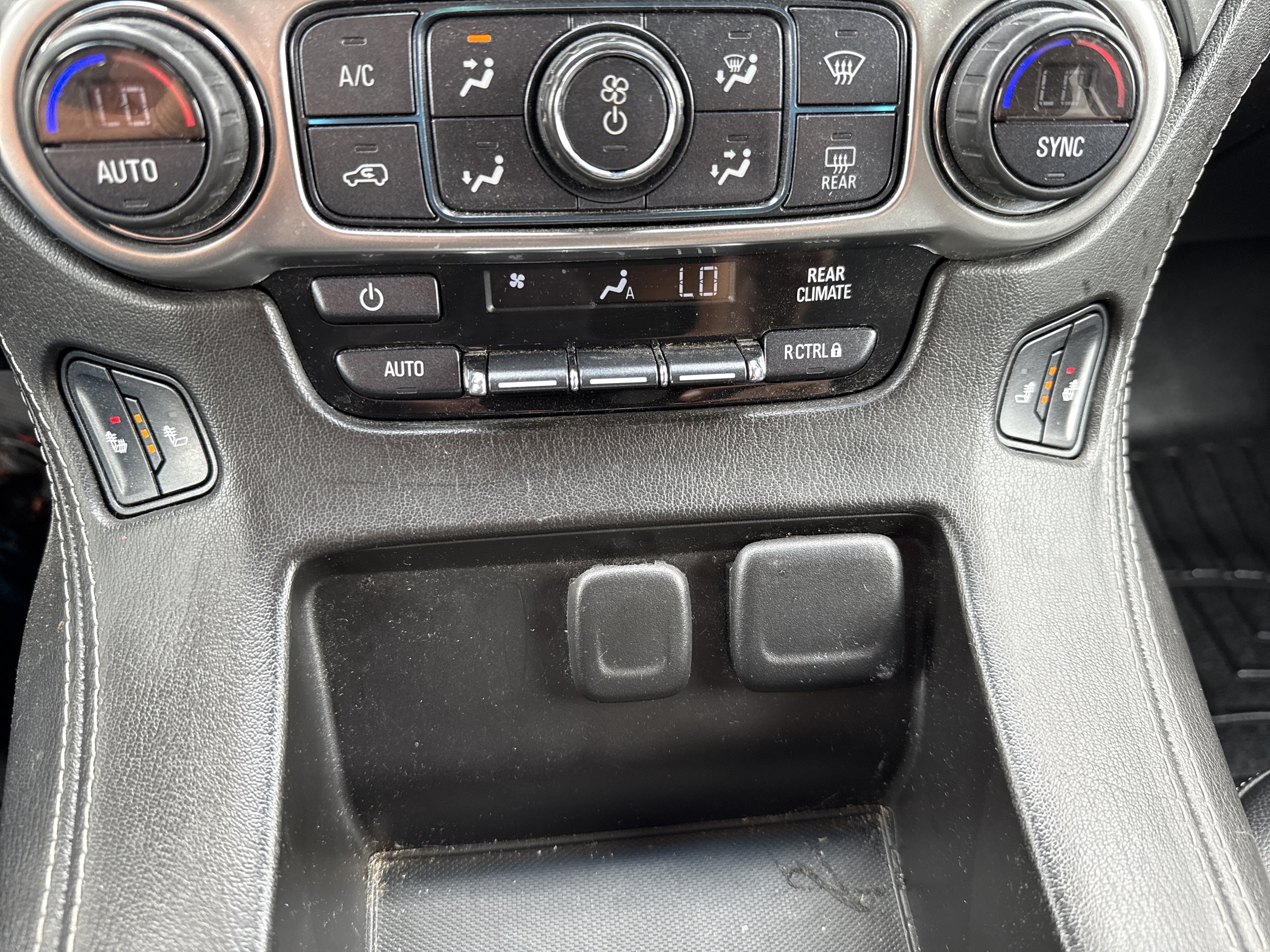 Used 2016 Chevrolet Suburban LT AWD/4WD image 30