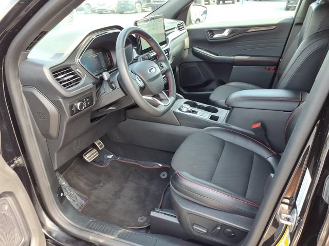 Used 2023 Ford Escape ST-Line w/ Tech Pack #1 AWD/4WD image 13
