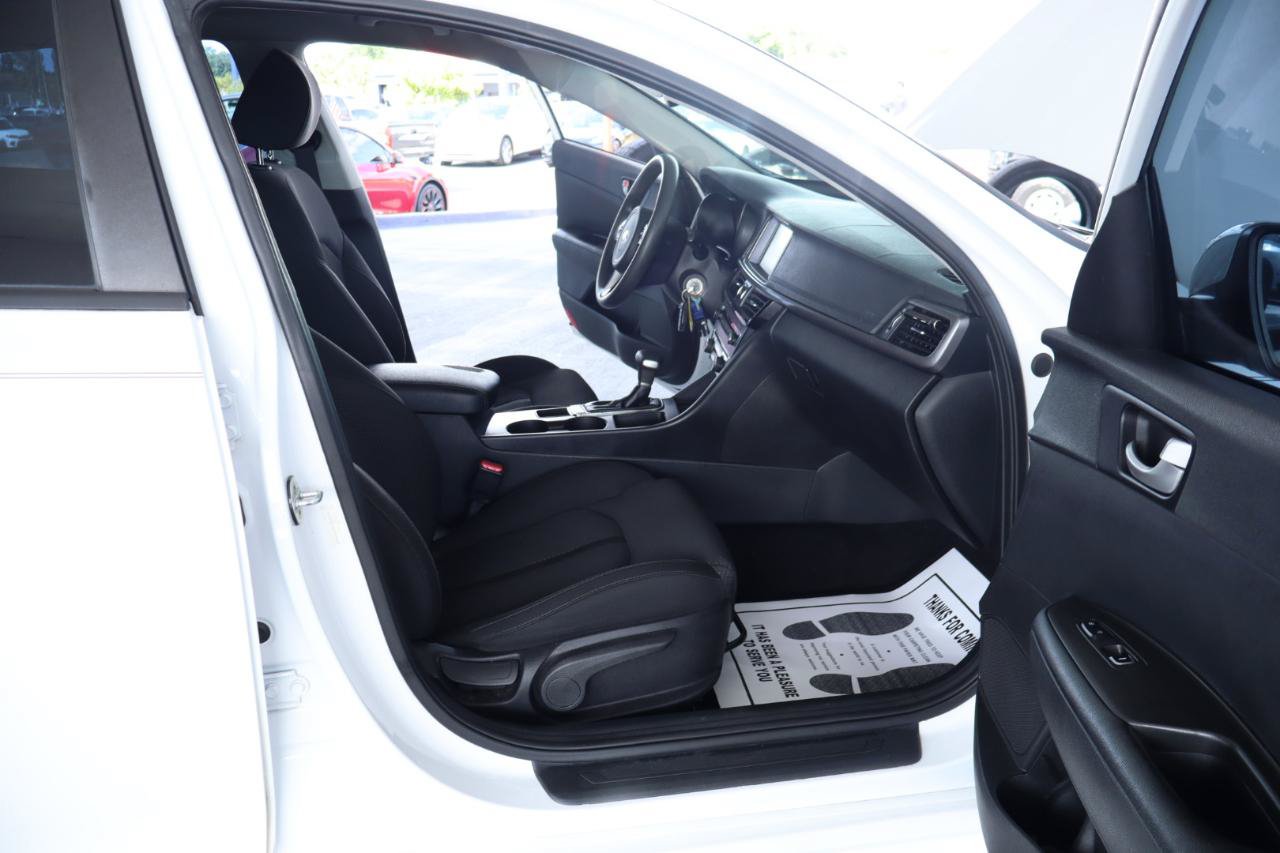 Used 2018 Kia Optima LX FWD image 33
