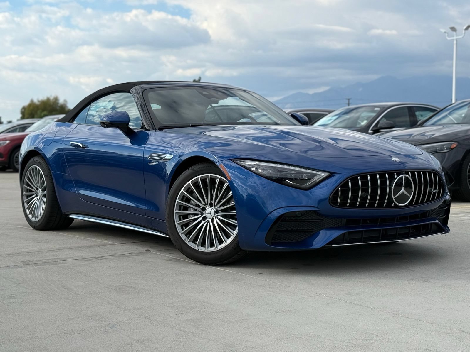 New 2025 Mercedes-Benz SL 43 AMG image 2