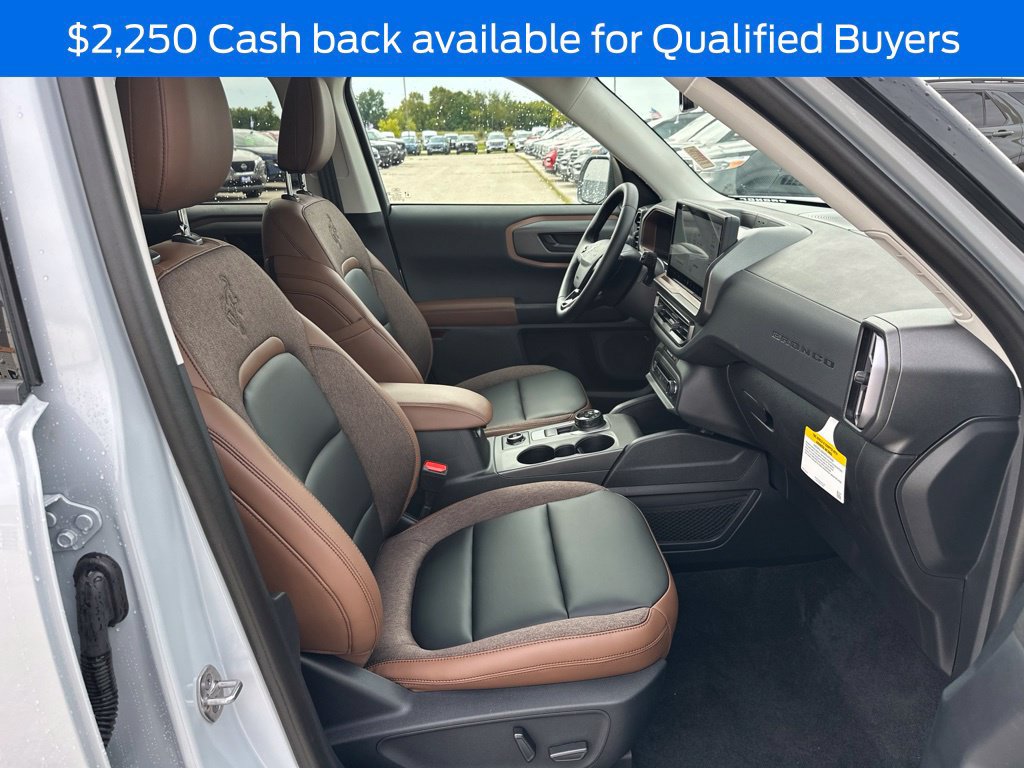 New 2026 Ford Bronco Sport Outer Banks w/ Outer Banks Tech Package+ AWD/4WD image 16