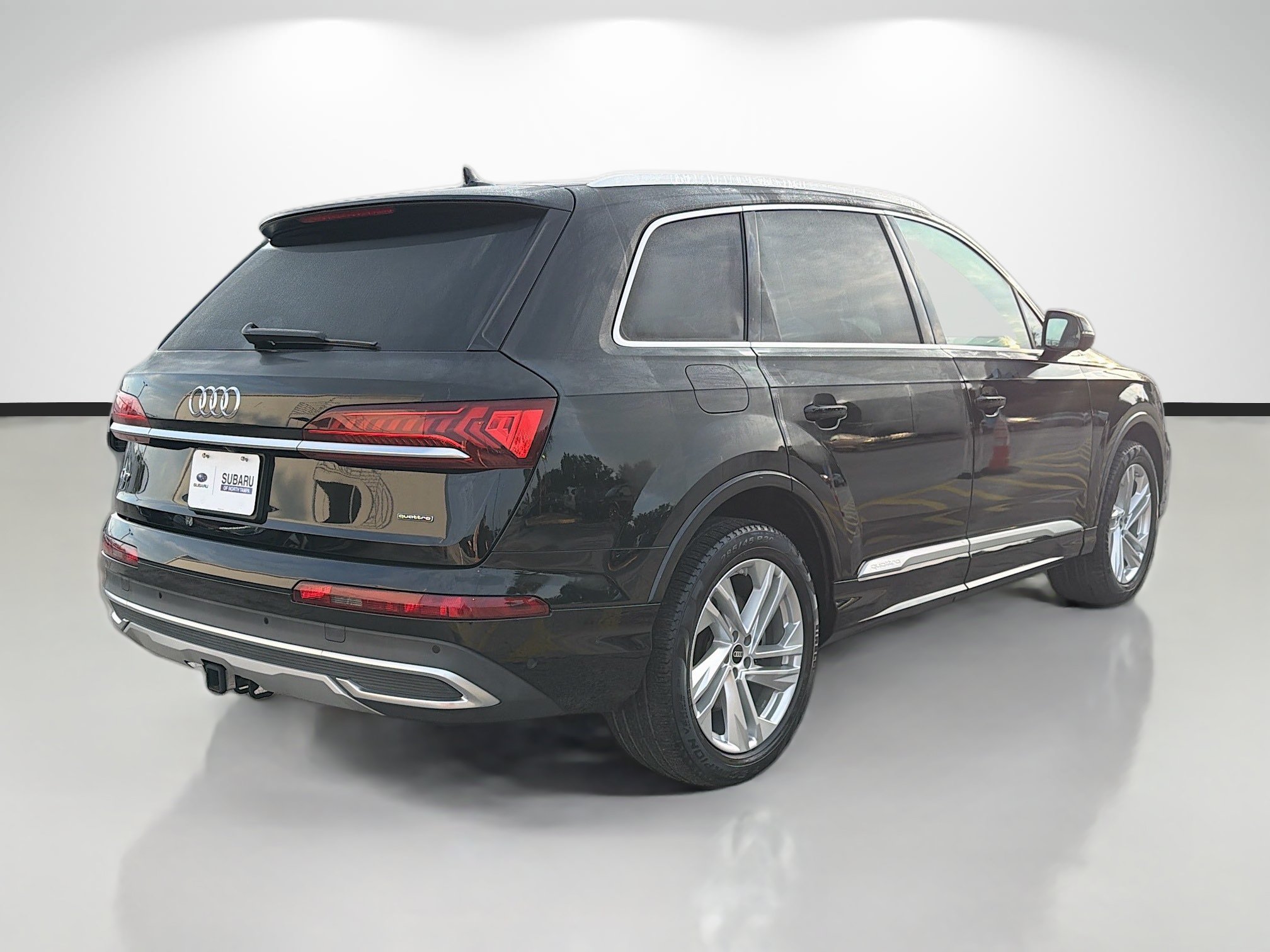 Used 2022 Audi Q7 2.0T Premium w/ Convenience Package AWD/4WD image 3