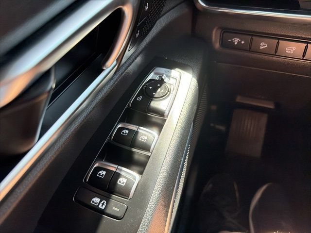 Used 2024 Kia Telluride SX Prestige w/ Towing Package AWD/4WD image 16