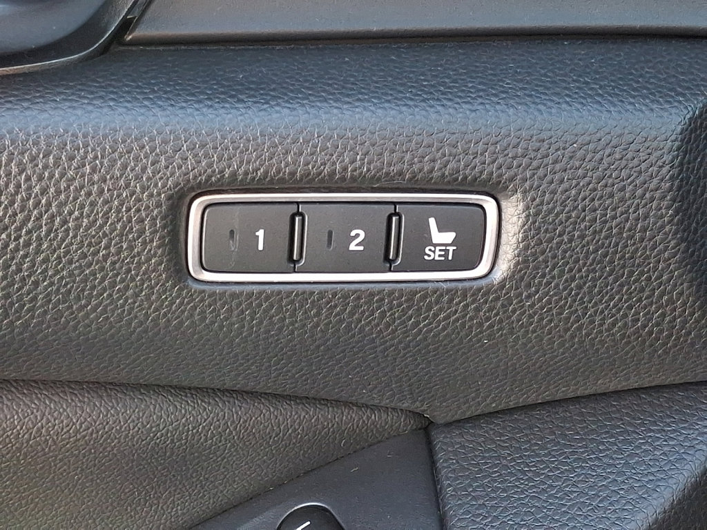 Used 2021 Honda Accord EX-L image 31