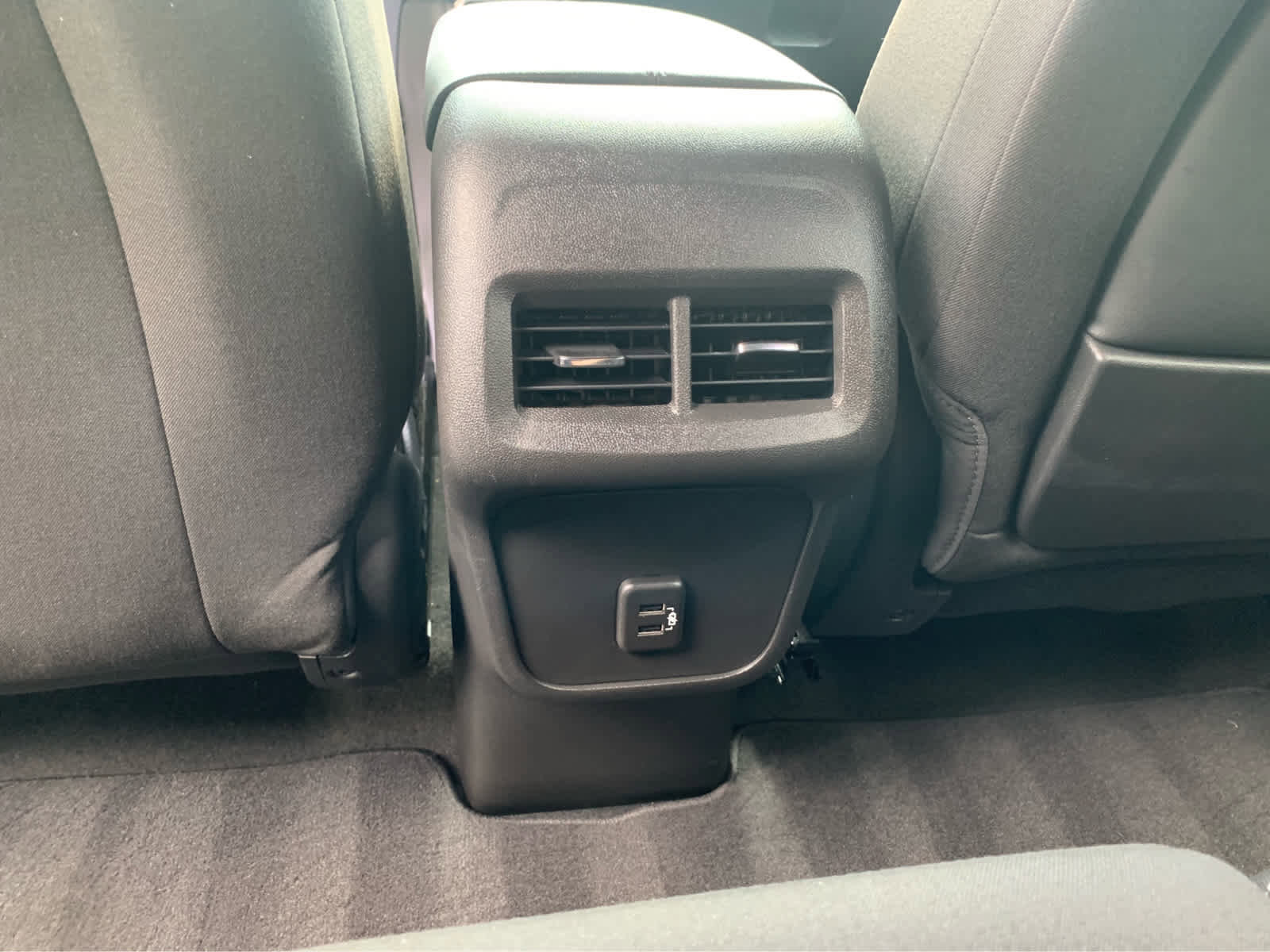 Used 2023 GMC Terrain SLE image 25