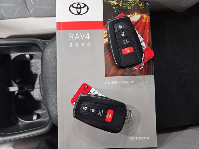 Used 2024 Toyota RAV4 XLE w/ Convenience Package image 19