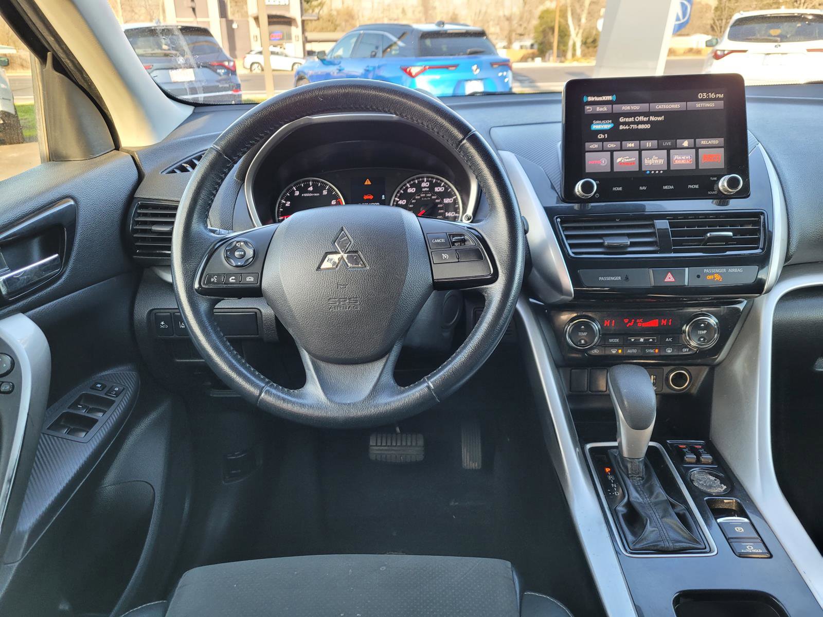 Used 2022 Mitsubishi Eclipse Cross SE image 35