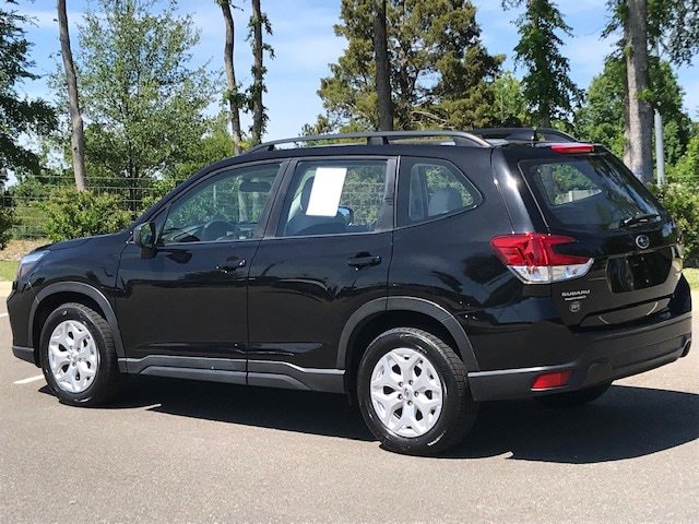 Used 2021 Subaru Forester AWD/4WD image 3