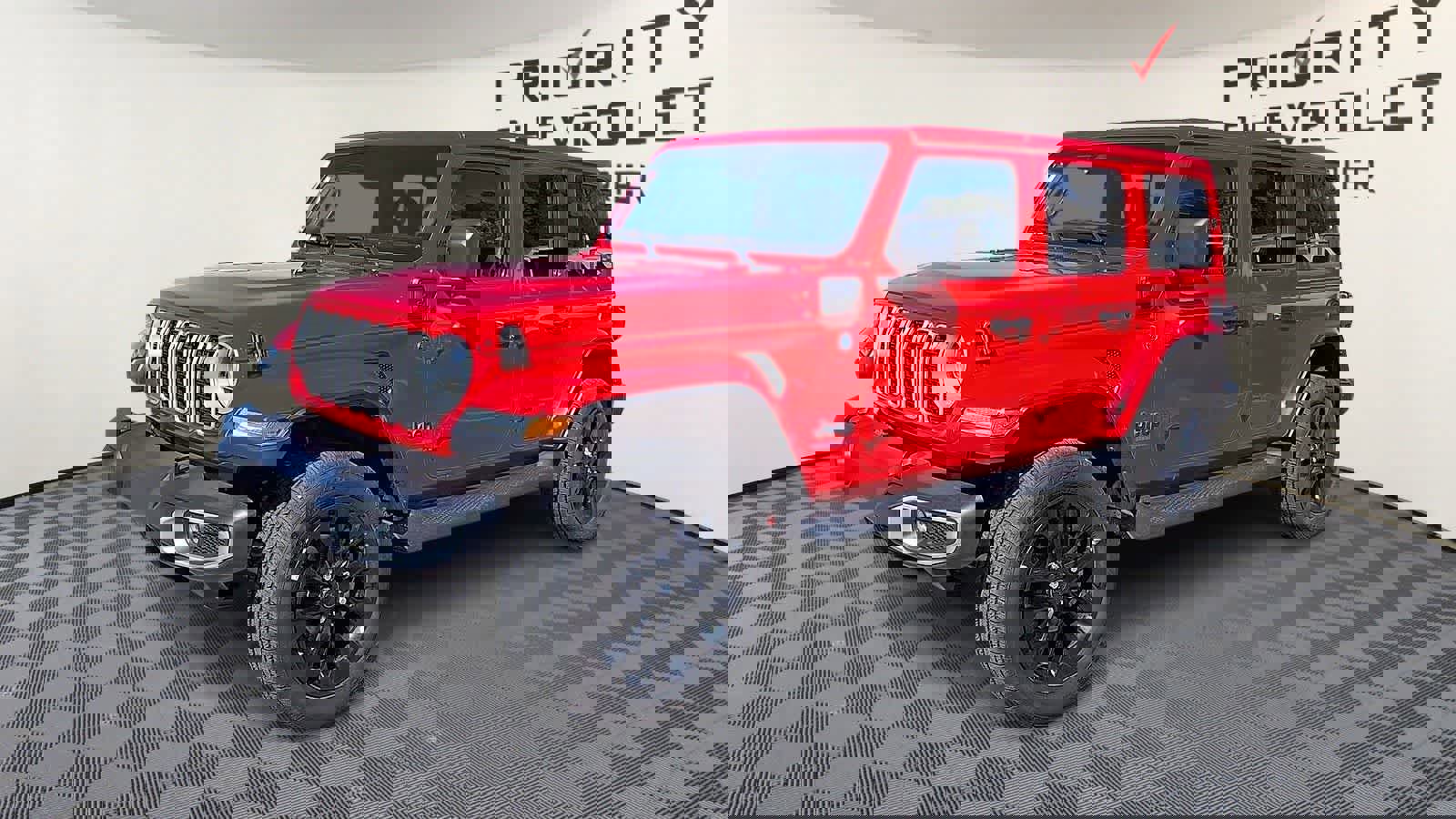 Used 2025 Jeep Wrangler Sahara image 4