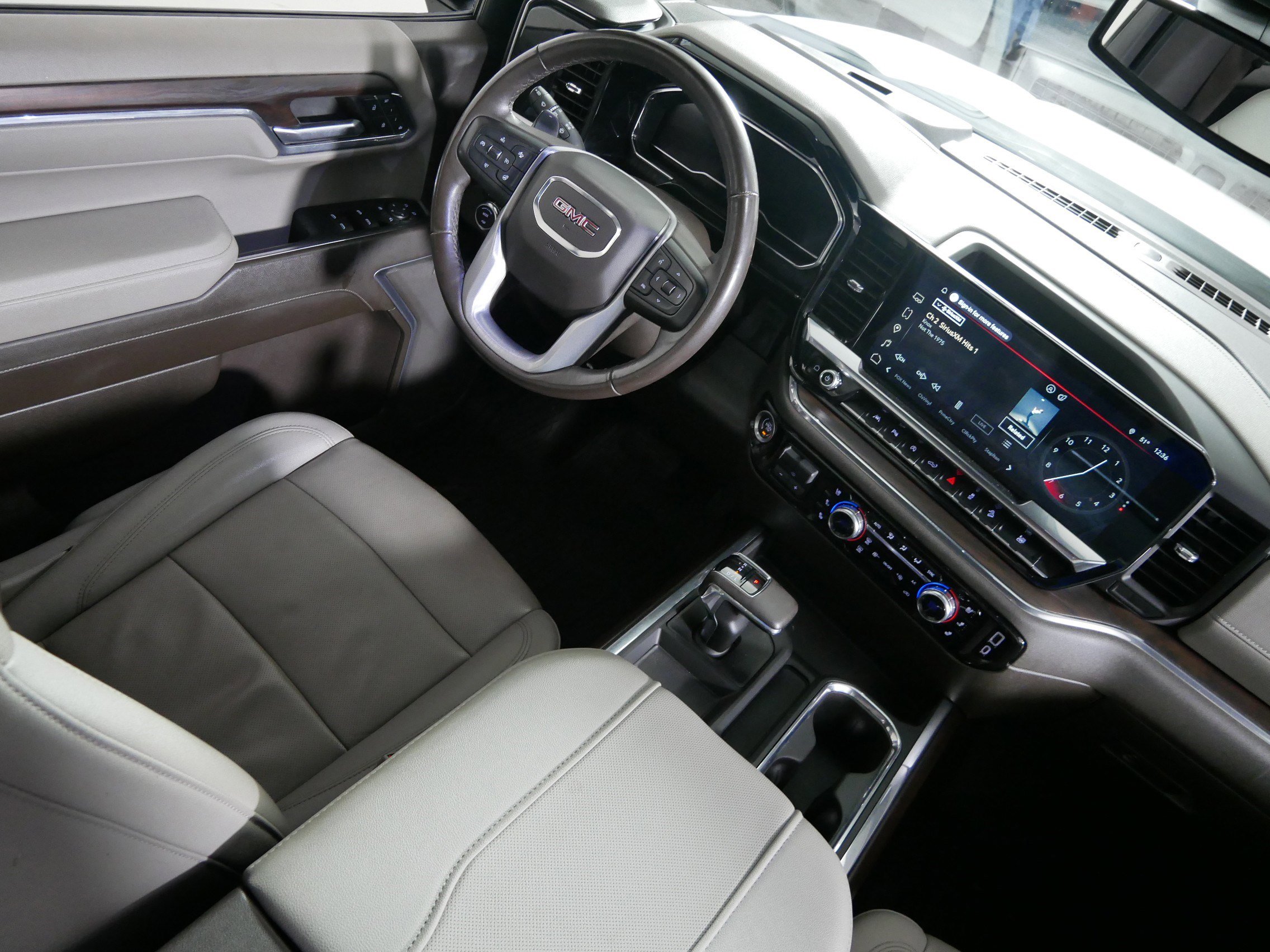 Certified 2023 GMC Sierra 1500 SLT w/ SLT Premium Plus Package image 9