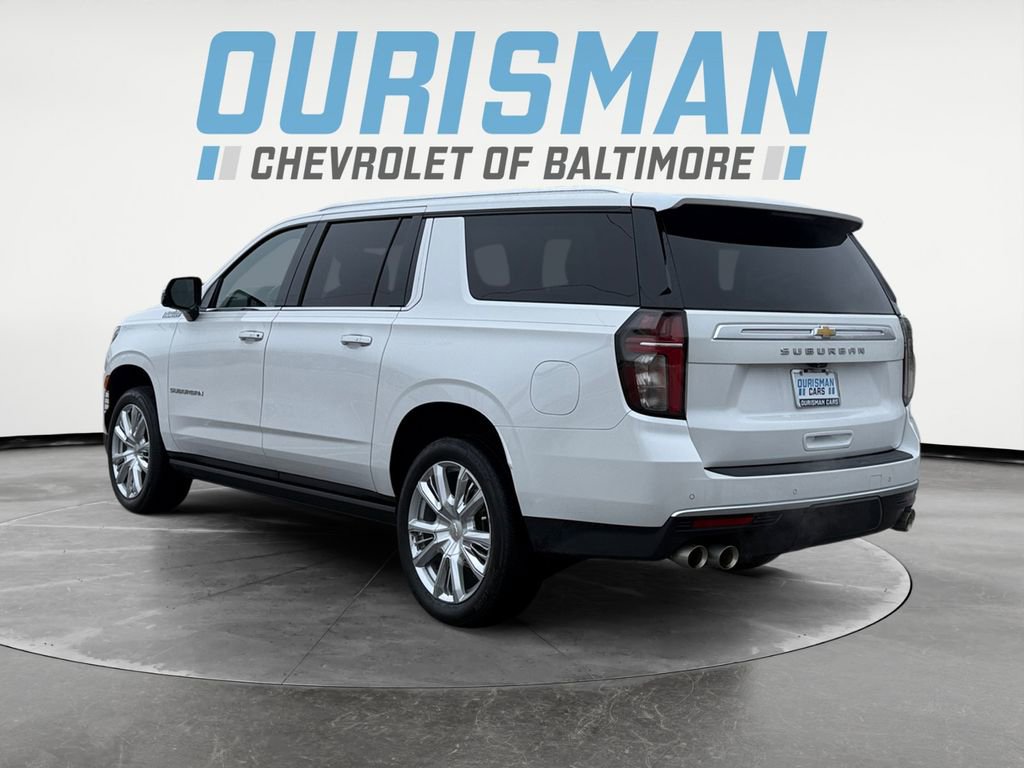 Used 2023 Chevrolet Suburban High Country image 4