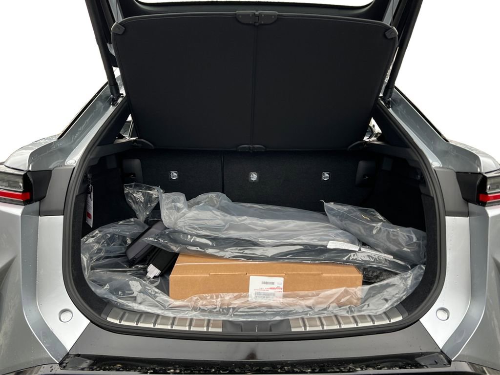 New 2026 Lexus RZ 450e AWD image 7
