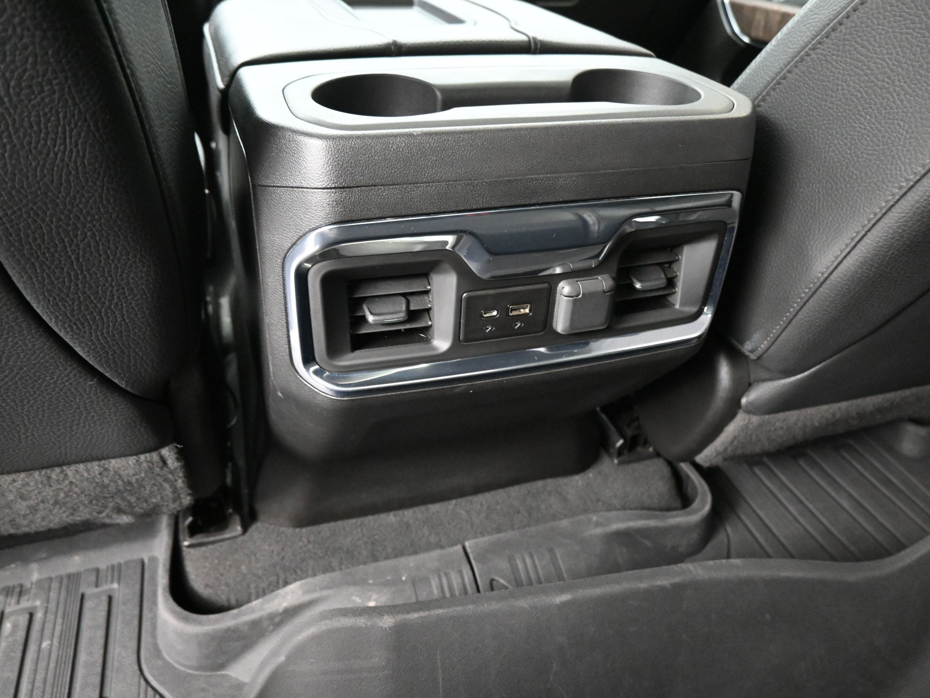 Certified 2022 GMC Sierra 3500 Denali image 14