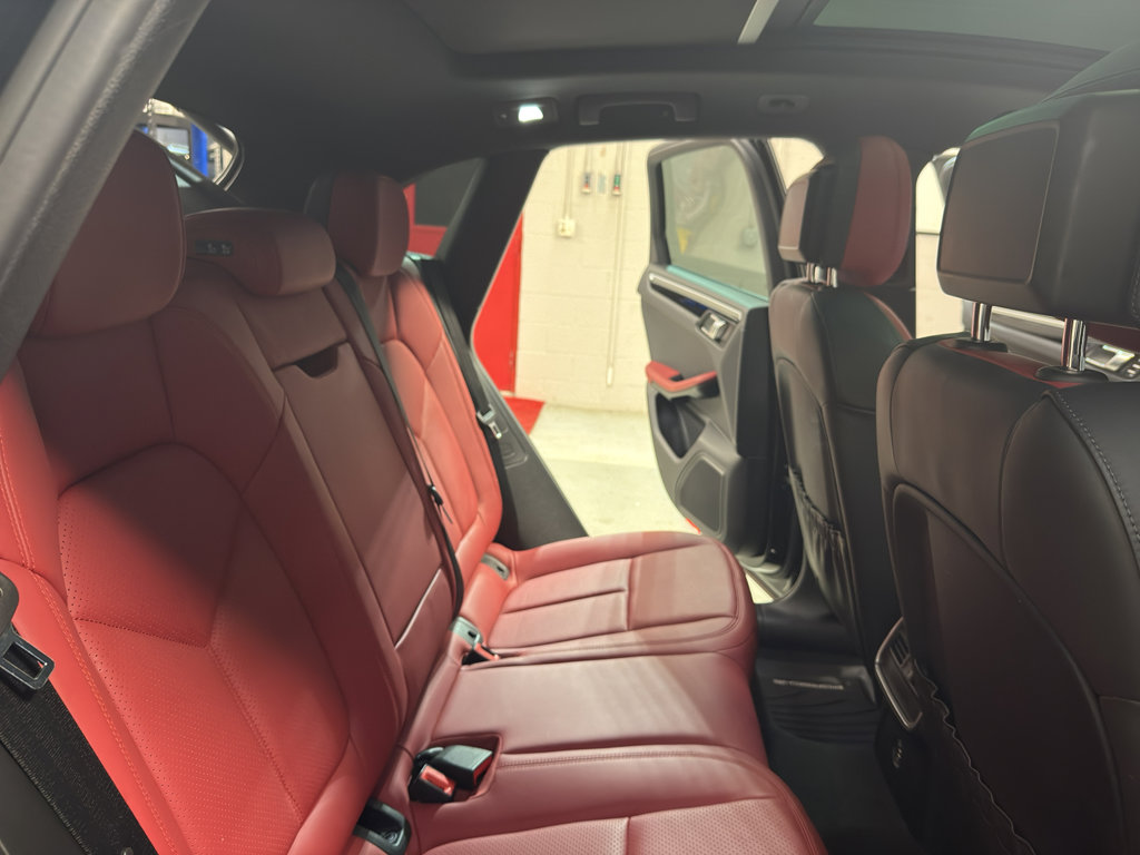 Used 2019 Porsche Macan image 27