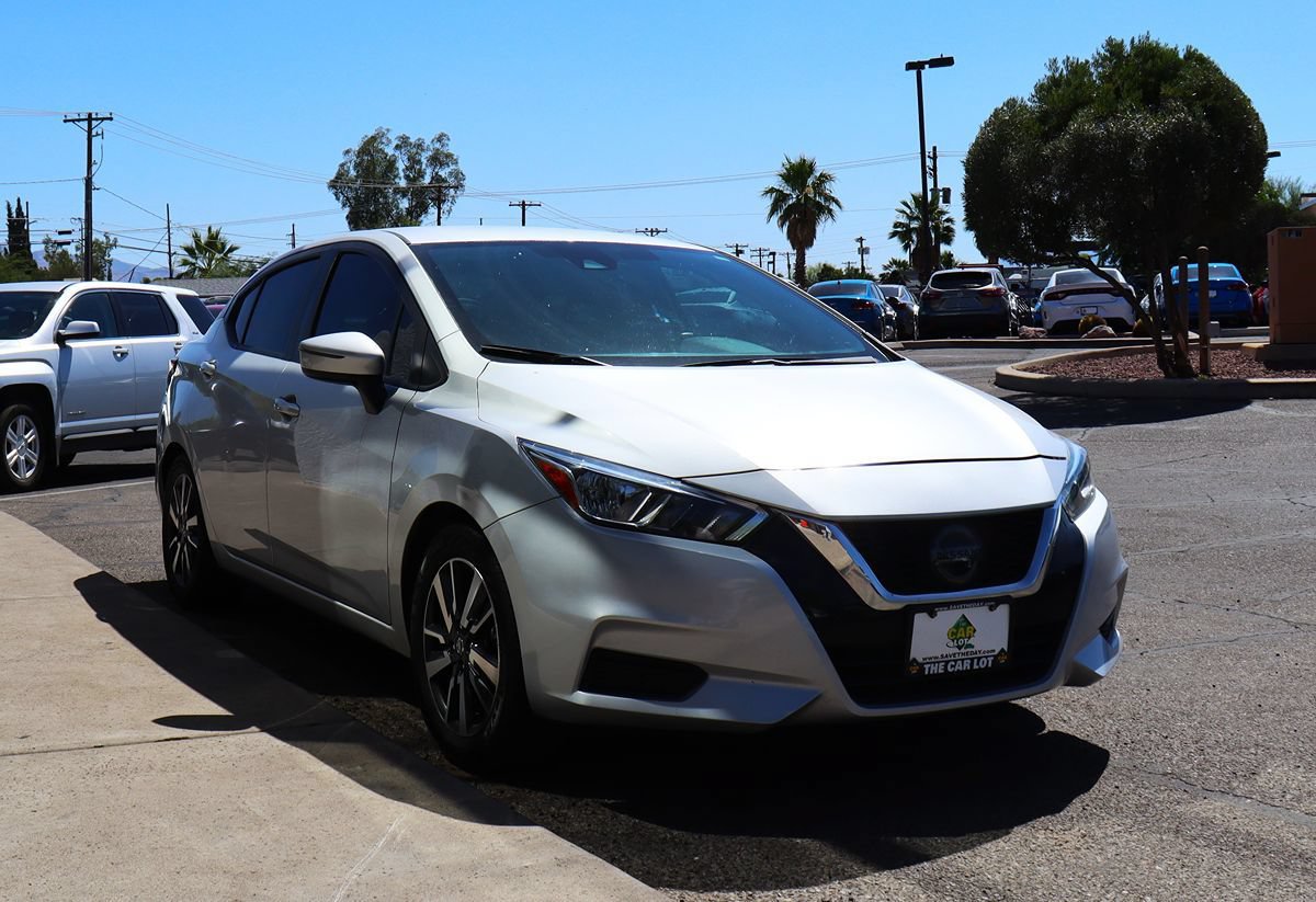Used 2021 Nissan Versa SV FWD image 14