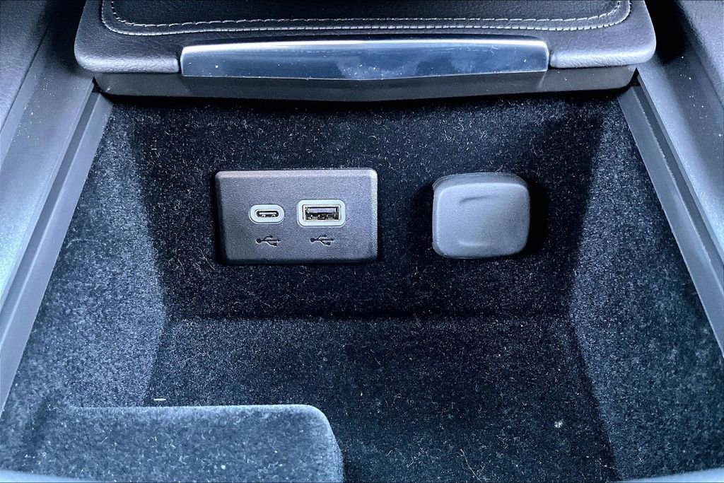 Used 2024 Cadillac XT4 Sport image 26