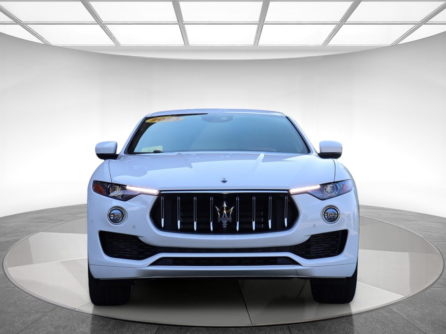 Used 2023 Maserati Levante GT AWD/4WD image 2