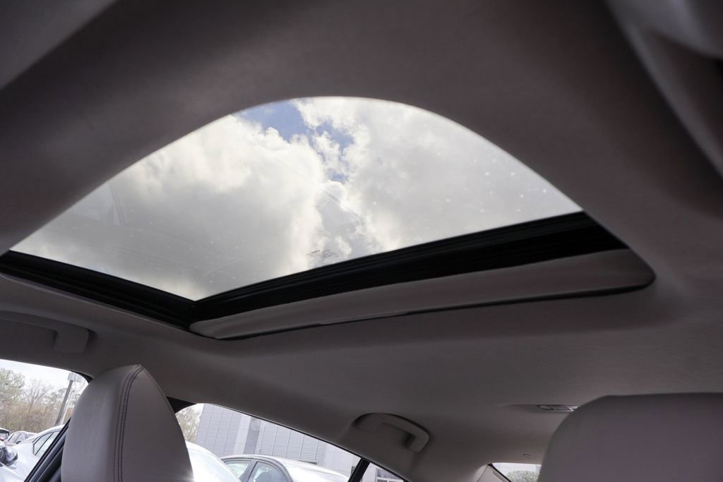 New 2026 Nissan Sentra SL image 9