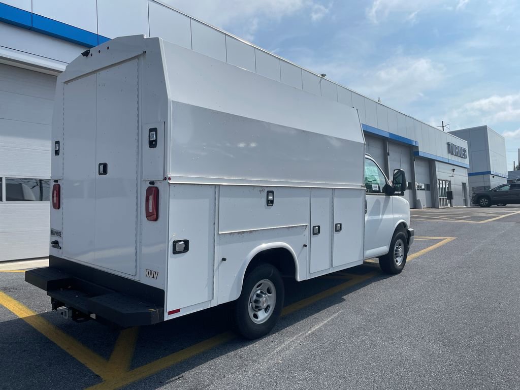 New 2024 Chevrolet Express 3500 w/ Power Convenience Package RWD image 7