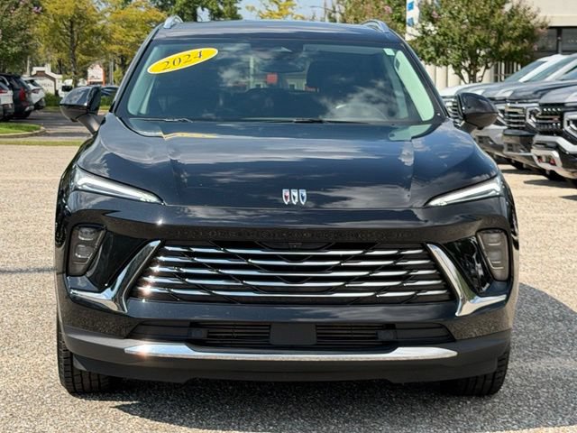 Used 2024 Buick Envision Preferred AWD/4WD image 2