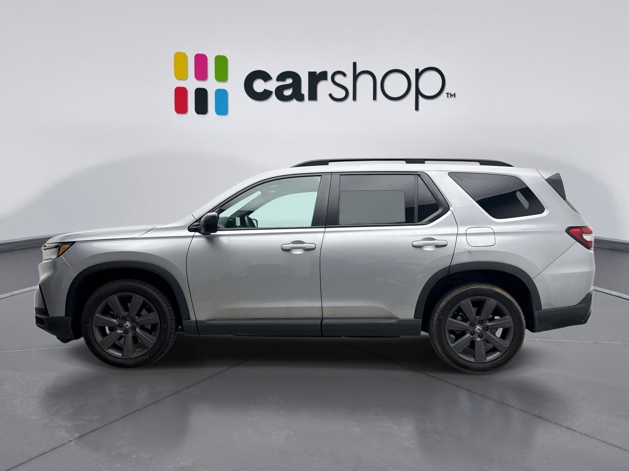 Used 2023 Honda Pilot Sport image 2