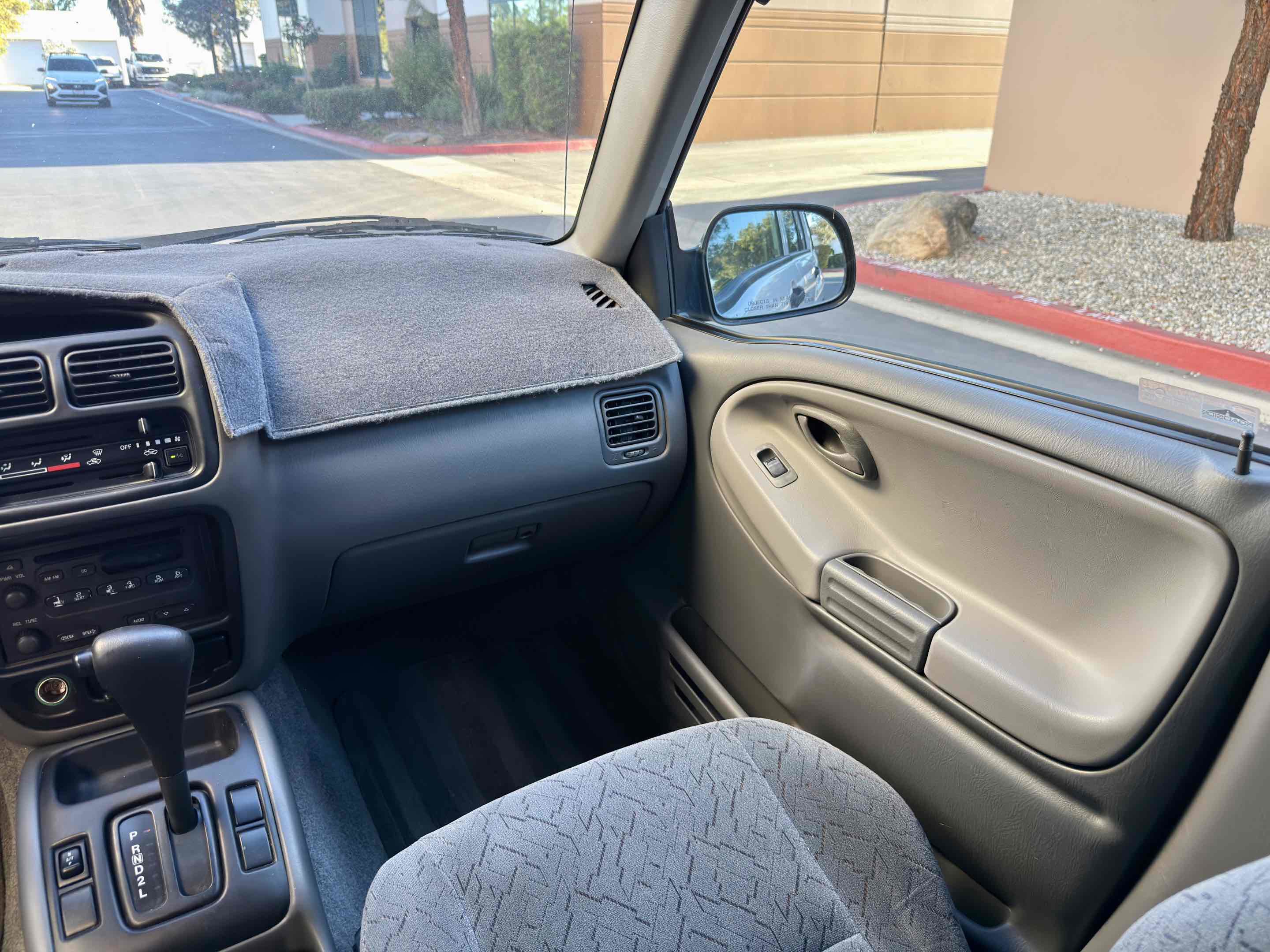 Used 2003 Chevrolet Tracker ZR2 image 25