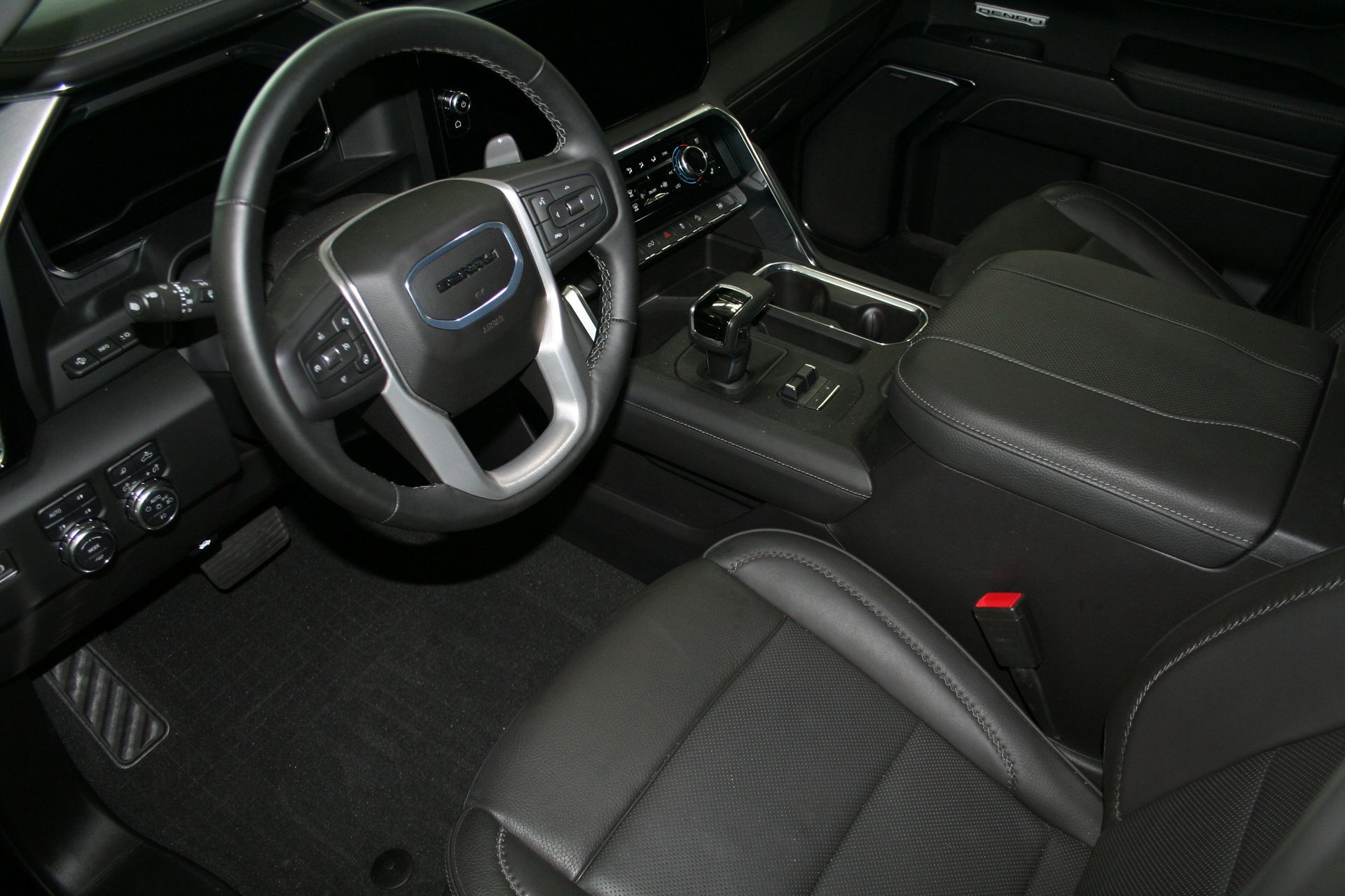 Used 2024 GMC Sierra 1500 Denali w/ Denali Reserve Package image 38