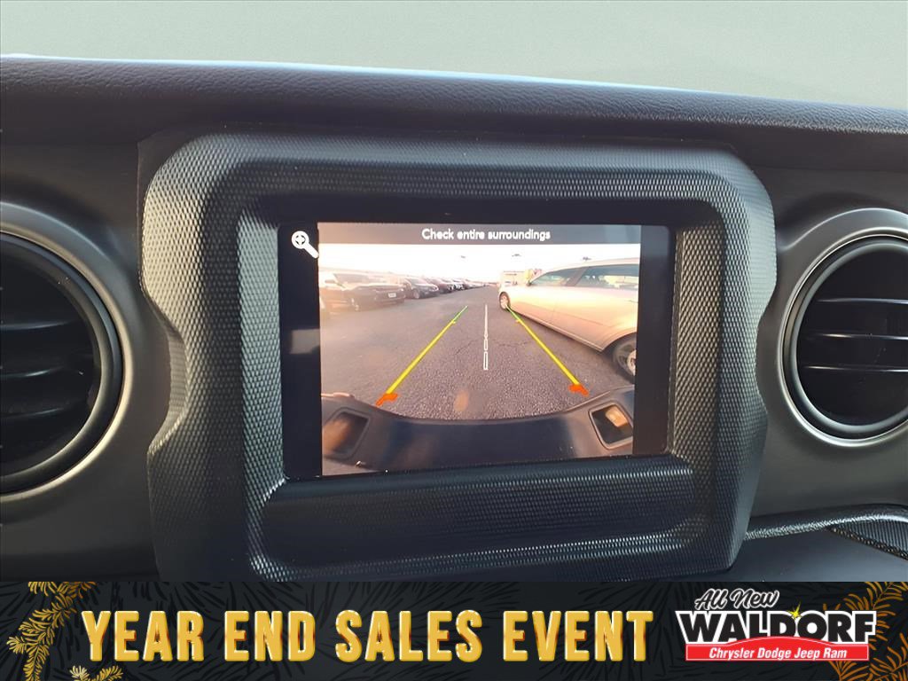 Used 2022 Jeep Gladiator Willys image 15