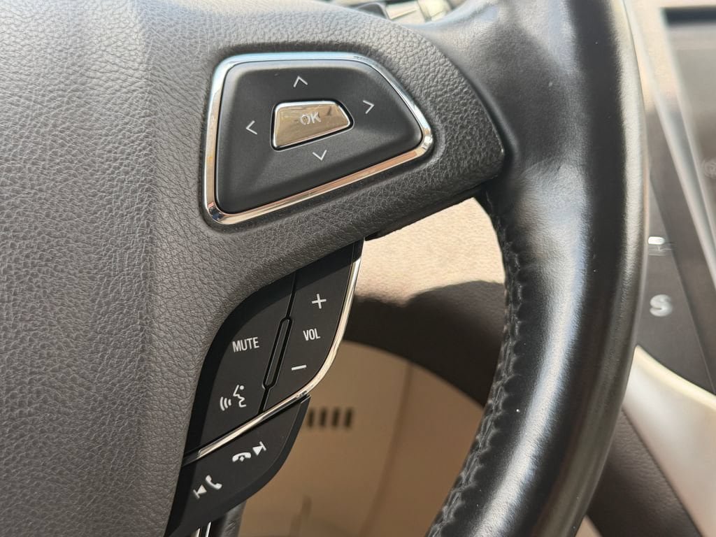 Used 2015 Lincoln MKC FWD w/ Equipment Group 101A Select image 32