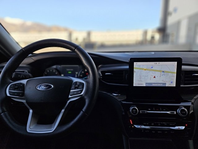 Used 2023 Ford Explorer Limited image 9