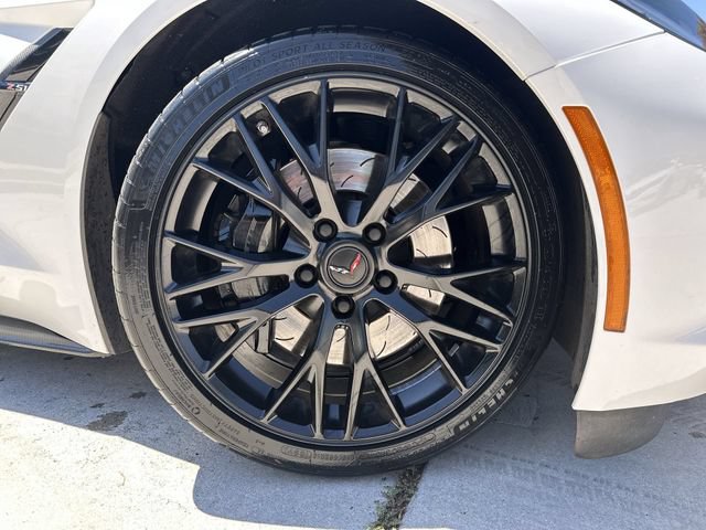 Used 2014 Chevrolet Corvette Stingray Convertible w/ 3LT Preferred Equipment Group RWD image 11