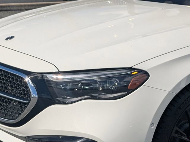 Used 2025 Mercedes-Benz E 350 4MATIC Sedan image 9