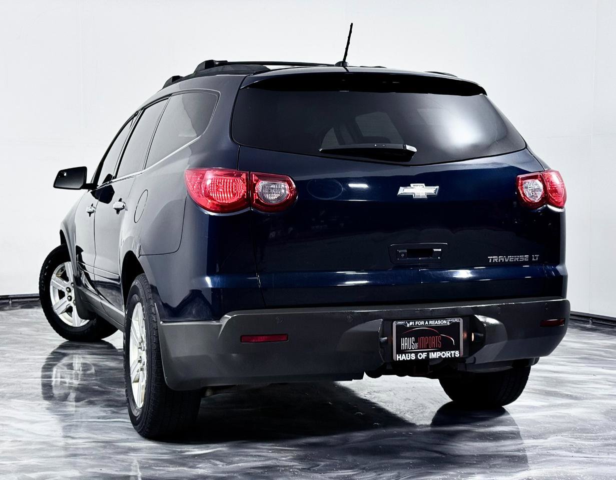 Used 2010 Chevrolet Traverse LT w/ Personal Connectivity Package FWD image 9