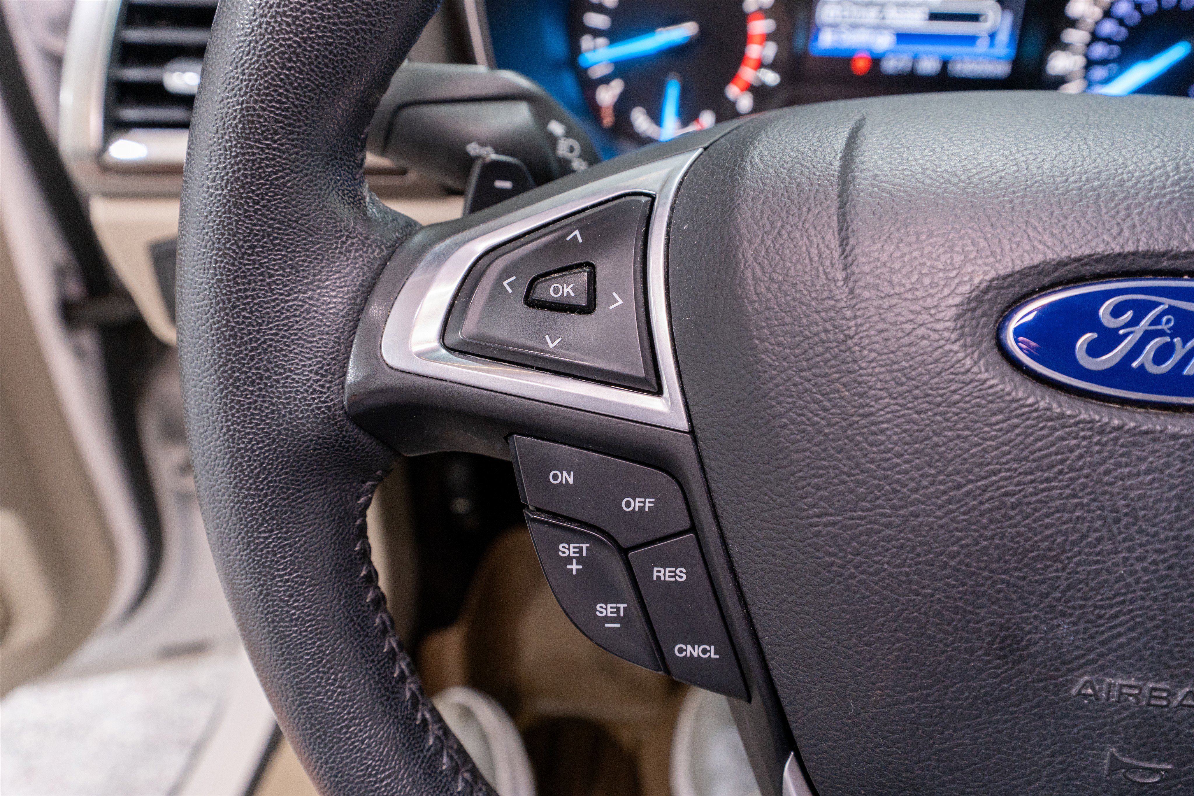 Used 2017 Ford Fusion SE image 22