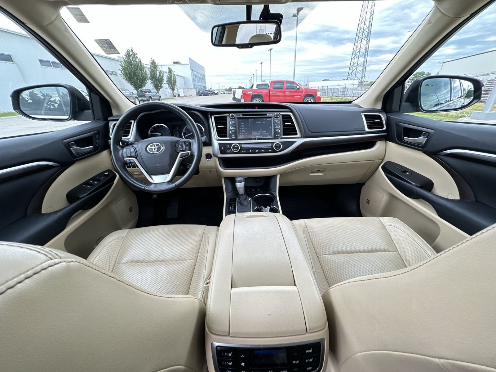 Used 2015 Toyota Highlander Limited Platinum AWD/4WD image 20