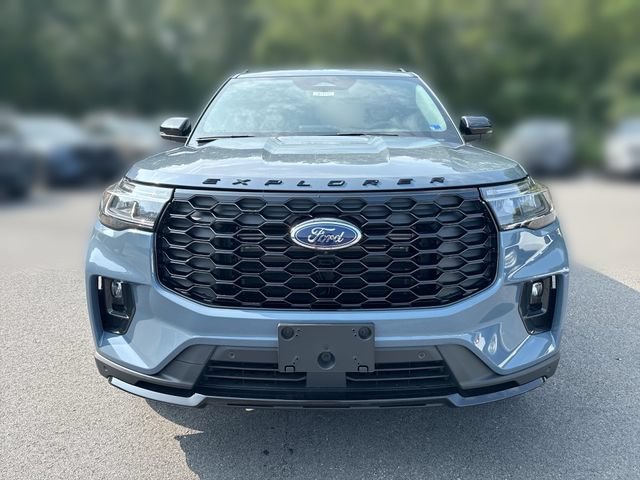 New 2026 Ford Explorer ST-Line w/ ST-Line Street Pack AWD/4WD image 3