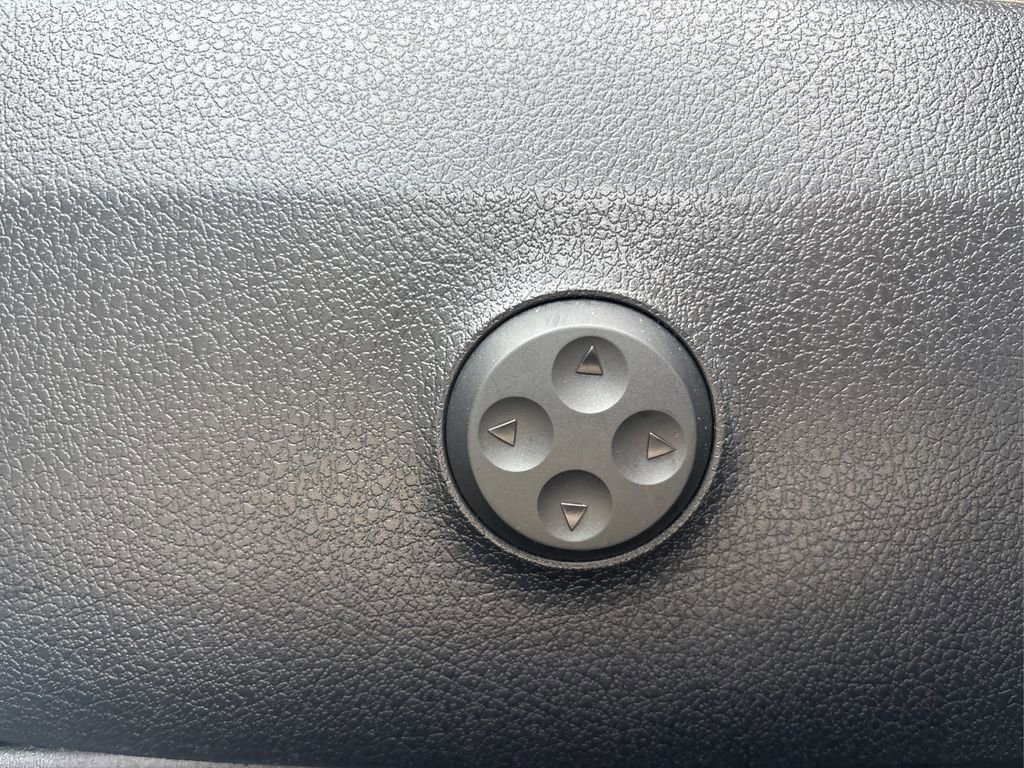 Used 2023 Mercedes-Benz GLC 300 image 24