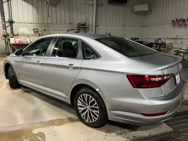 Used 2021 Volkswagen Jetta R-Line image 4