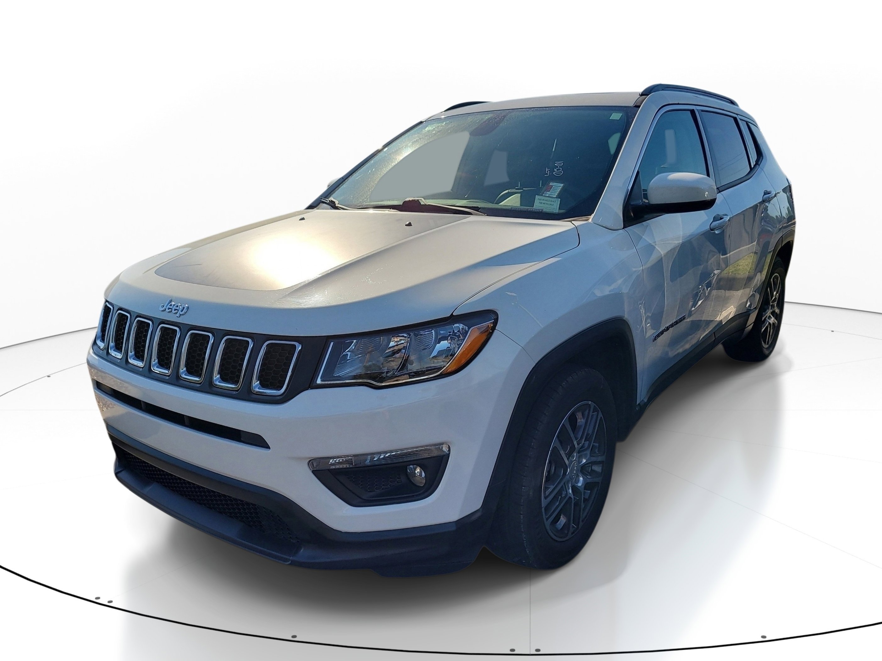 Used 2018 Jeep Compass Latitude w/ Popular Equipment Group FWD image 3