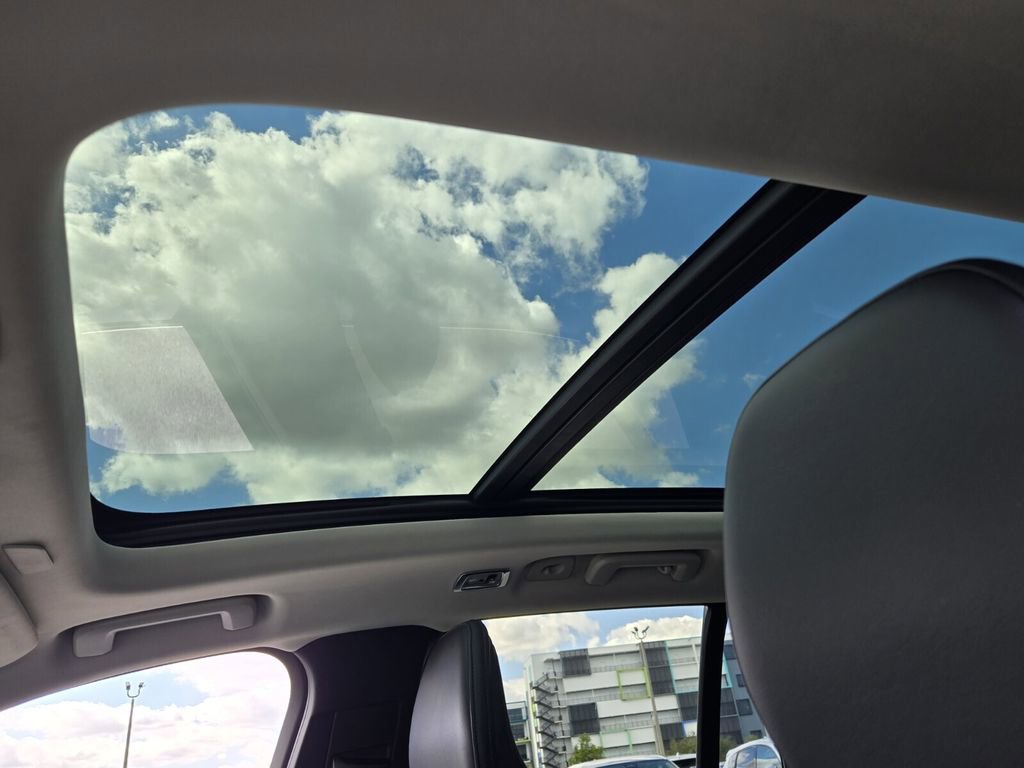 Used 2024 Volvo XC90 B5 Core image 18