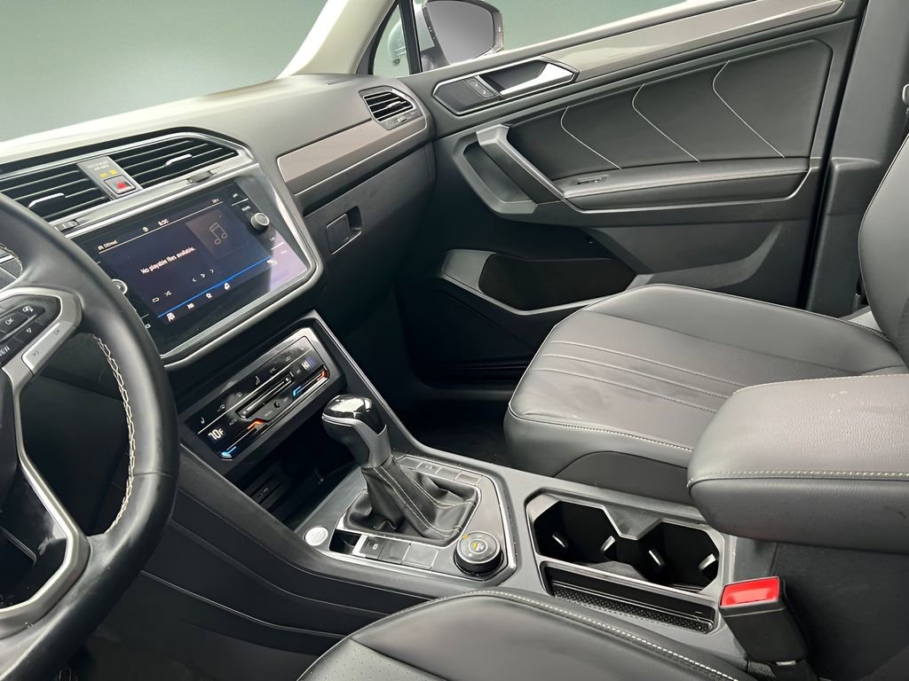 Used 2023 Volkswagen Tiguan SE image 14