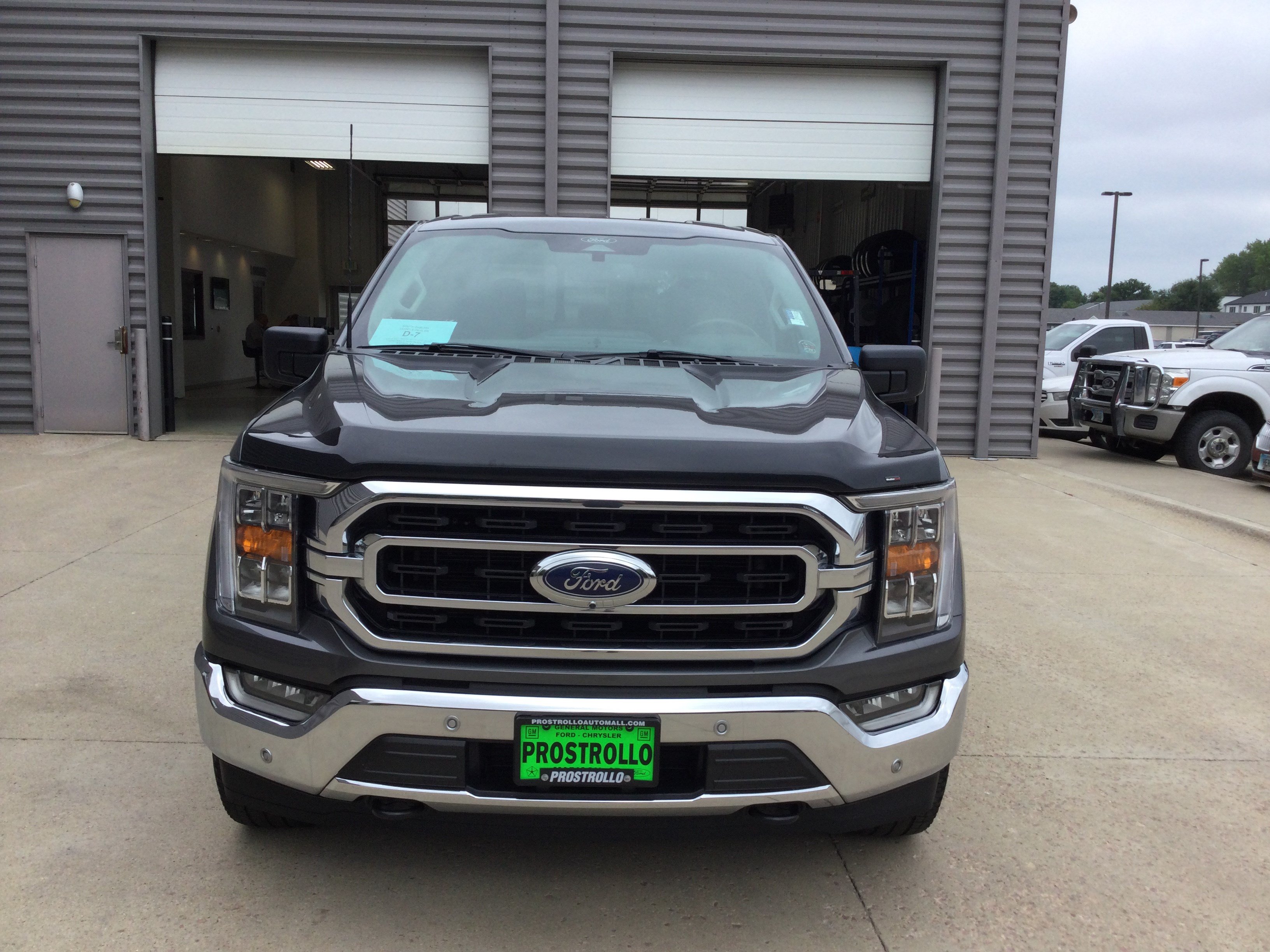 Used 2022 Ford F150 XLT w/ Equipment Group 302A High AWD/4WD image 3