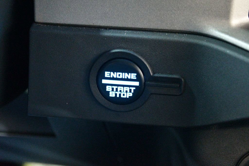 Used 2025 Ford Bronco Outer Banks AWD/4WD image 64