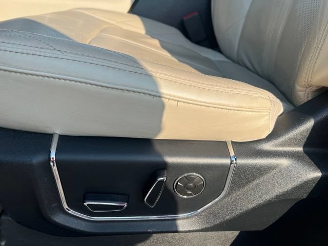 Used 2019 Ford Expedition Max Platinum AWD/4WD image 26