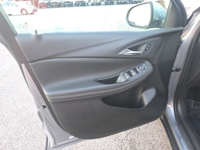 Used 2023 Buick Encore GX Select image 10