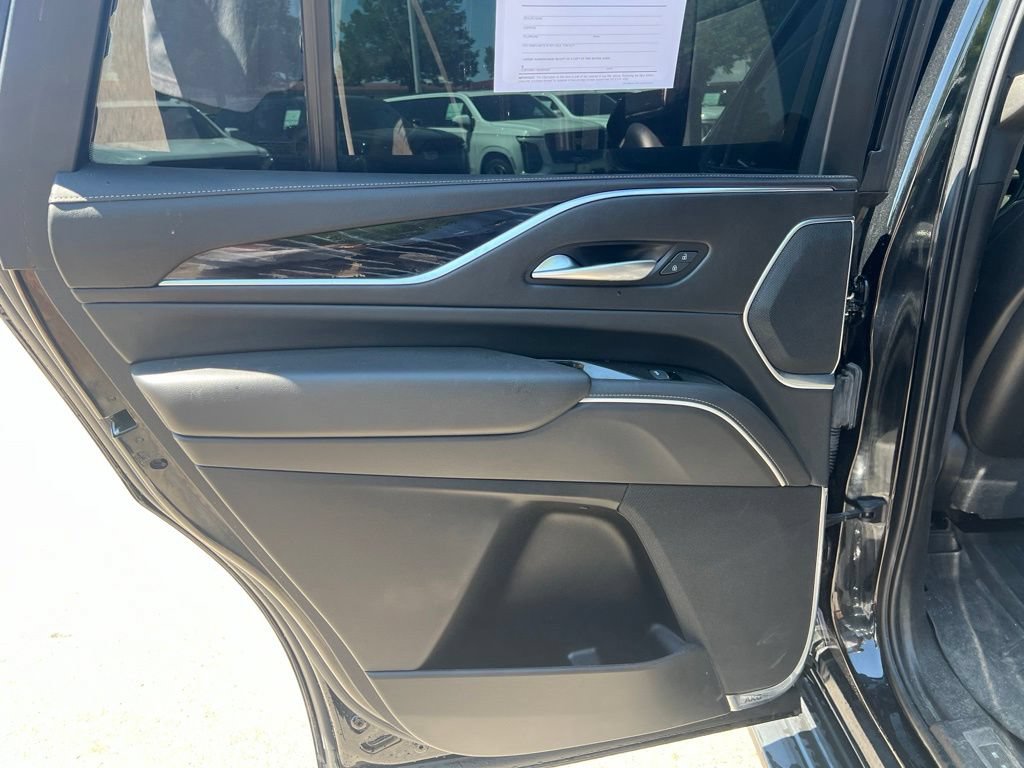 Used 2021 Cadillac Escalade Sport w/ LPO, Illumination Package AWD/4WD image 14
