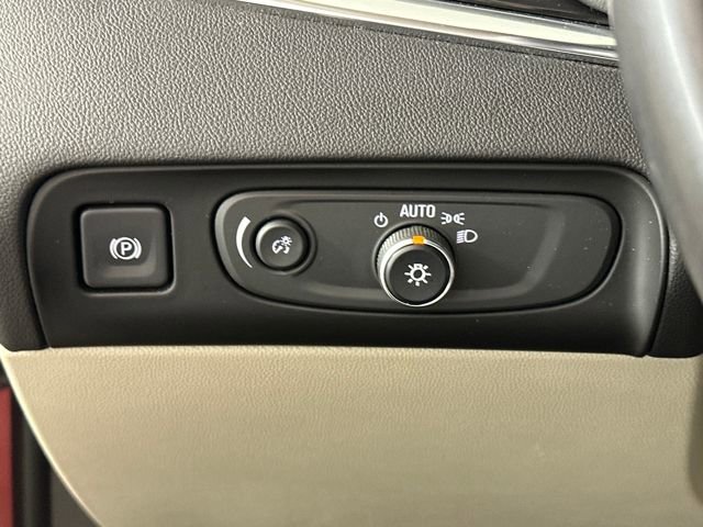 Used 2019 Buick Enclave Essence image 30