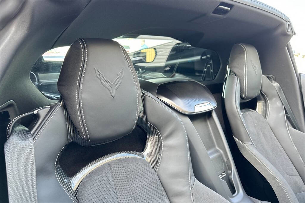 New 2025 Chevrolet Corvette Stingray Preferred Cpe w/ Z51 Performance Package image 16